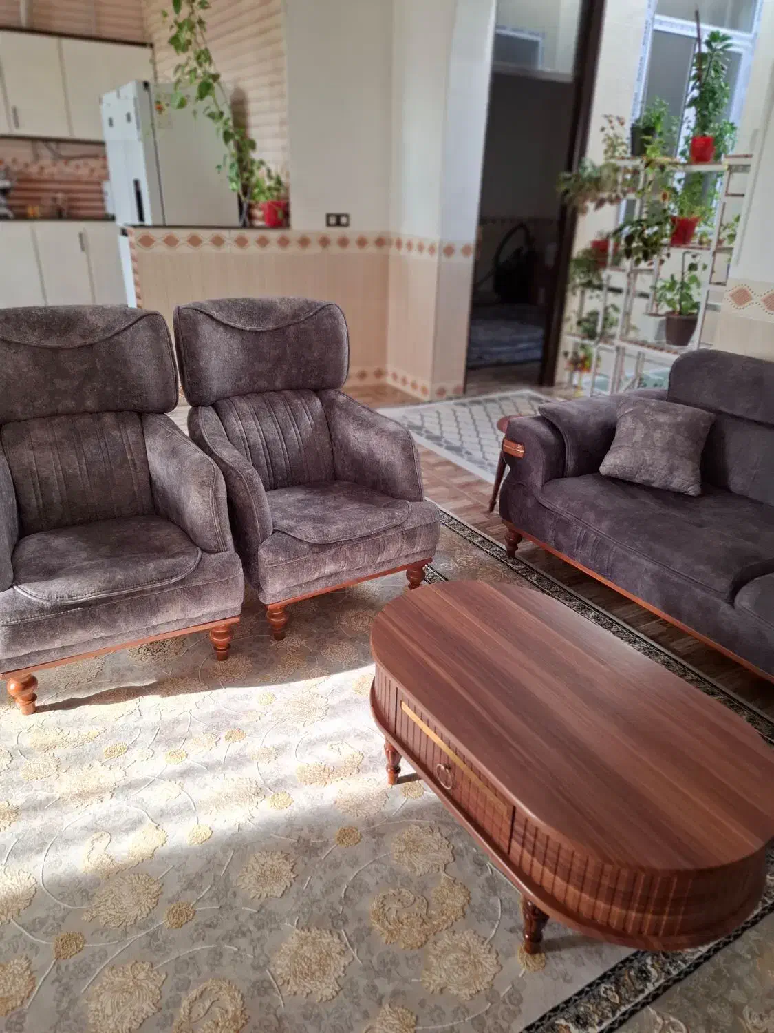 مبل جلو مبلی|مبلمان خانگی و میز عسلی|سرپل ذهاب, |دیوار