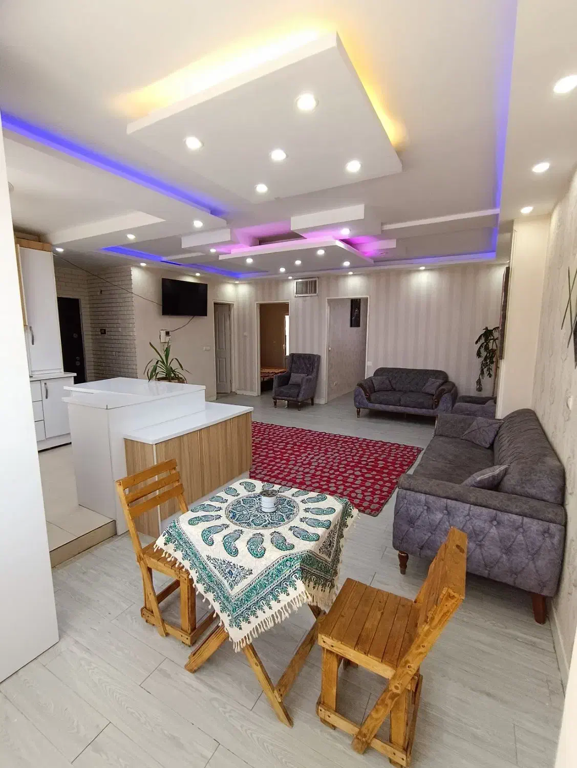 اجاره سوئیت روزانه،هفتگی،ماهانه ویژه سخت پسندان|اجارهٔ کوتاه‌مدت آپارتمان و سوئیت|پرند, فاز ۵|دیوار