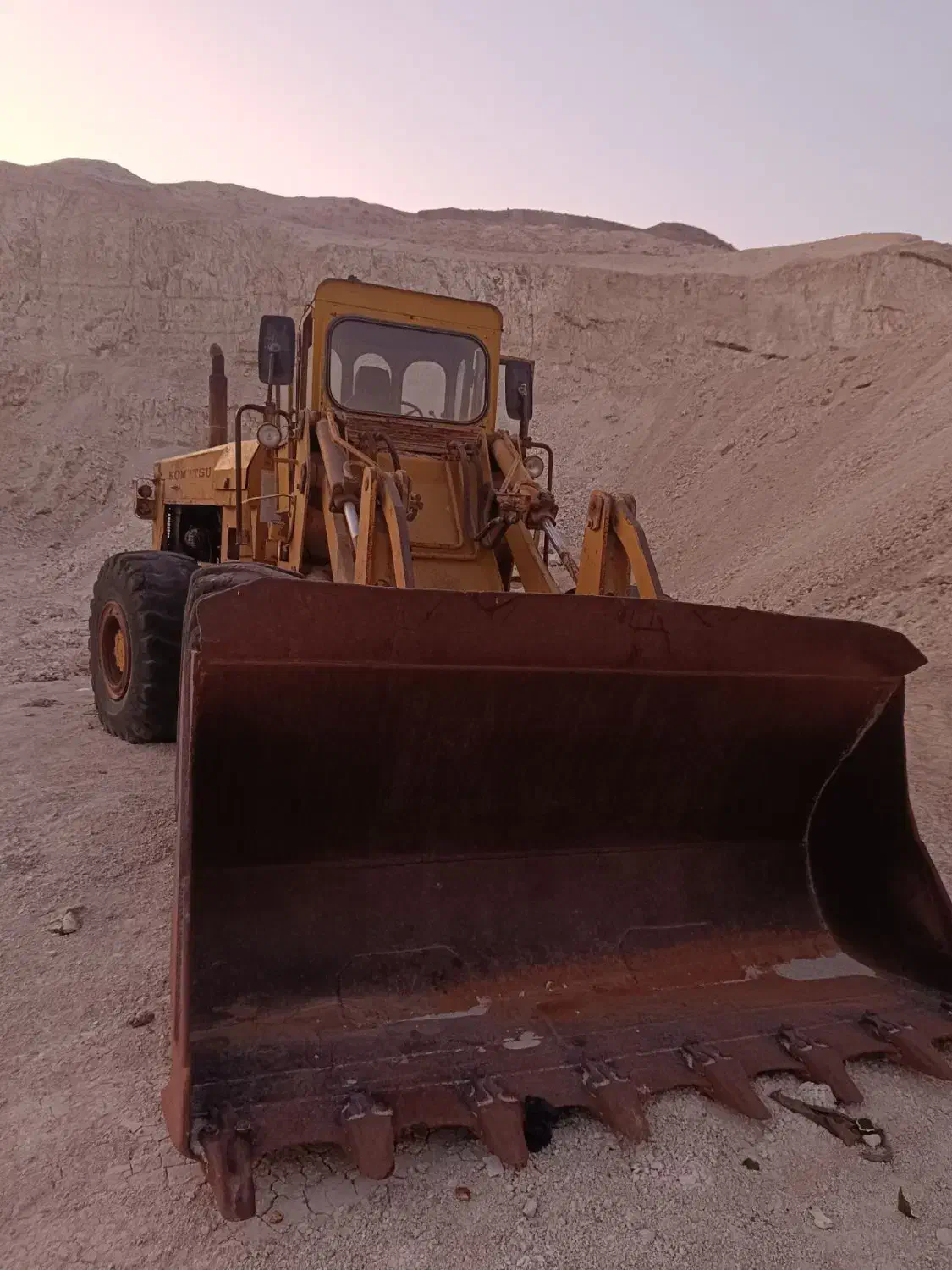 لودر کوماتسو w120|خودرو سنگین|آفتاب, |دیوار