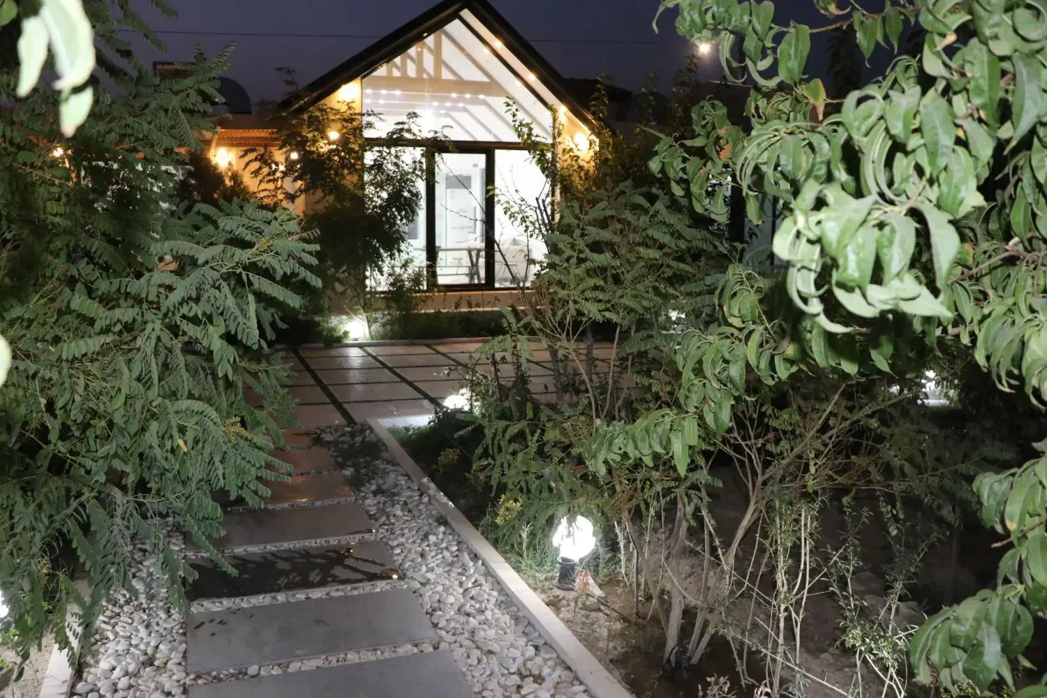 اجاره روزانه ویلا جکوزی|اجارهٔ کوتاهمدت ویلا و باغ|مشهد, میان ولایت|دیوار