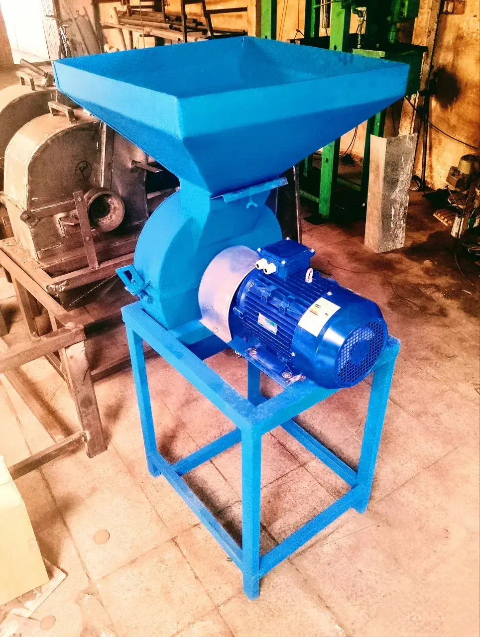 - آسیاب سنگی نان - پلت ساز|ماشینآلات صنعتی|ساری, |دیوار