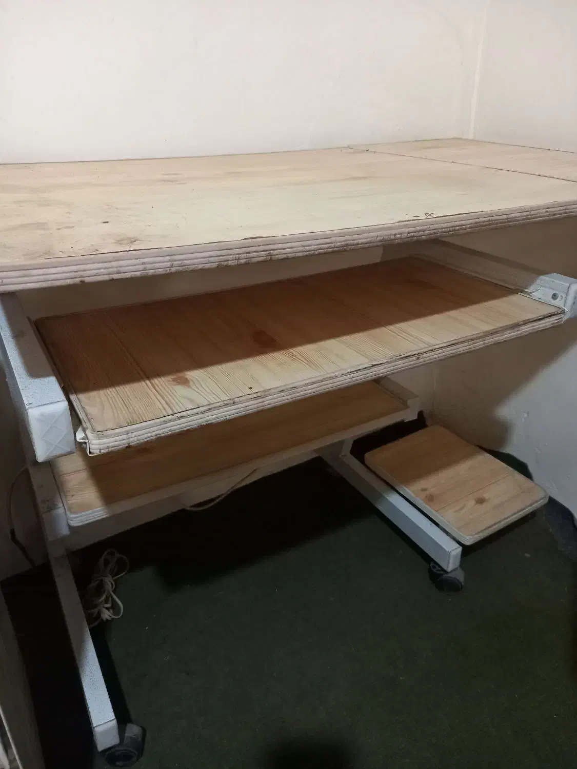 میزکامپیوتر|میز تحریر و کامپیوتر|همدان, |دیوار