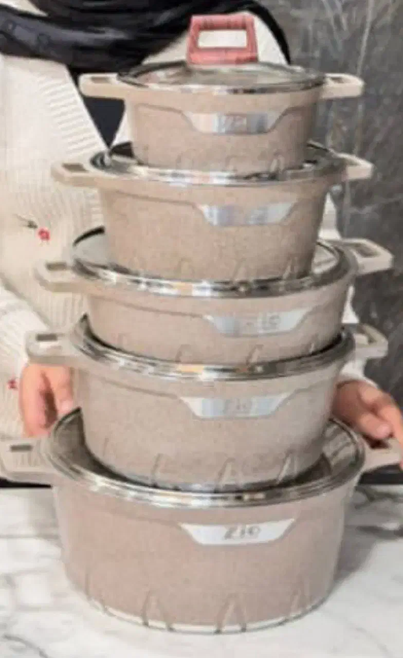 مشکی قابلمه زیو|ظروف پختوپز|فولادشهر, فولادشهر|دیوار