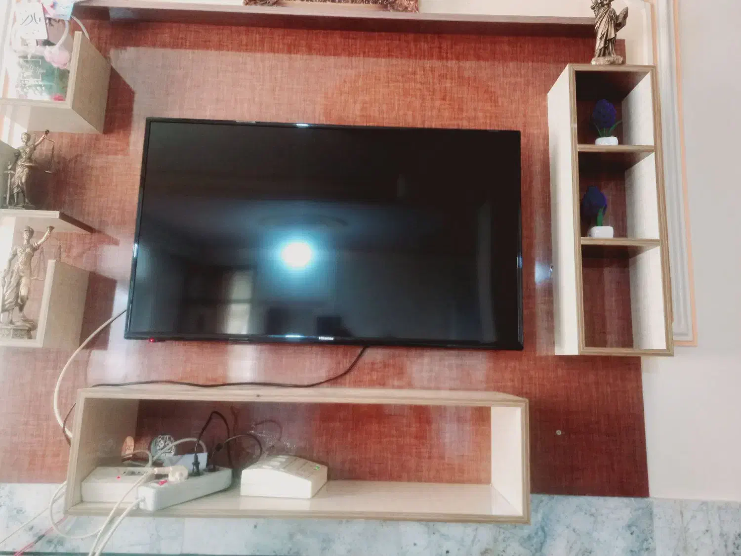 زیر تلویزیون|میز تلویزیون|لوشان, |دیوار