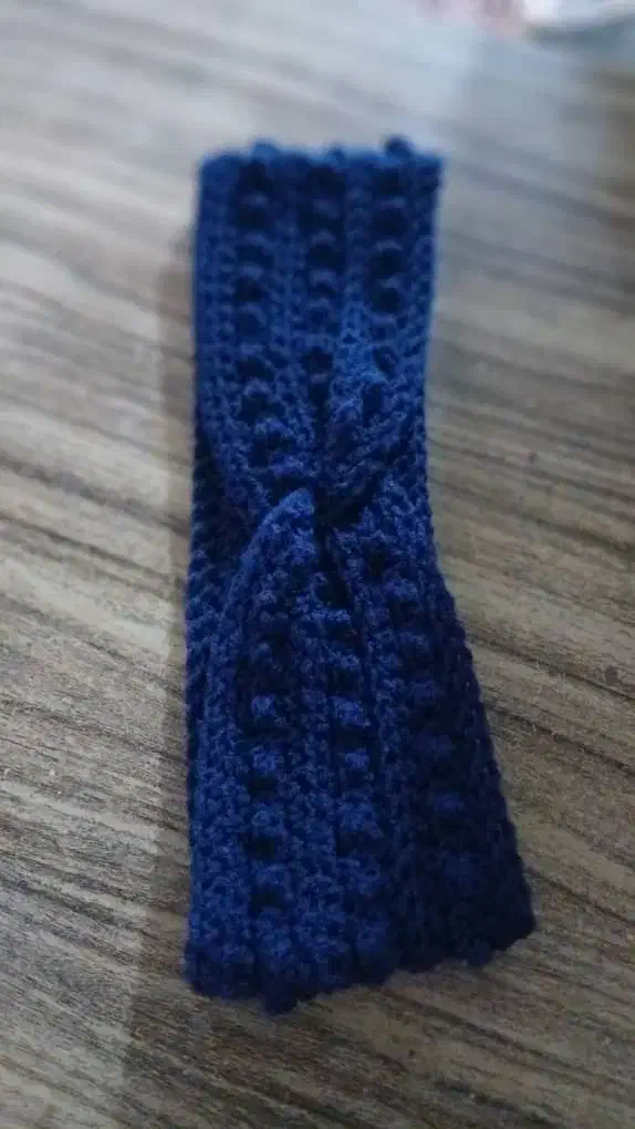 کلاه فرانسوی وهدبند|لباس|شیراز, مسکن مهر شیراز|دیوار