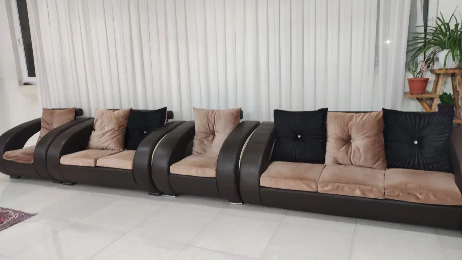 مبلمان بسیار تمیز در حد 7نفره چرمی|مبلمان خانگی و میز عسلی|سبزوار, فرهنگیان|دیوار