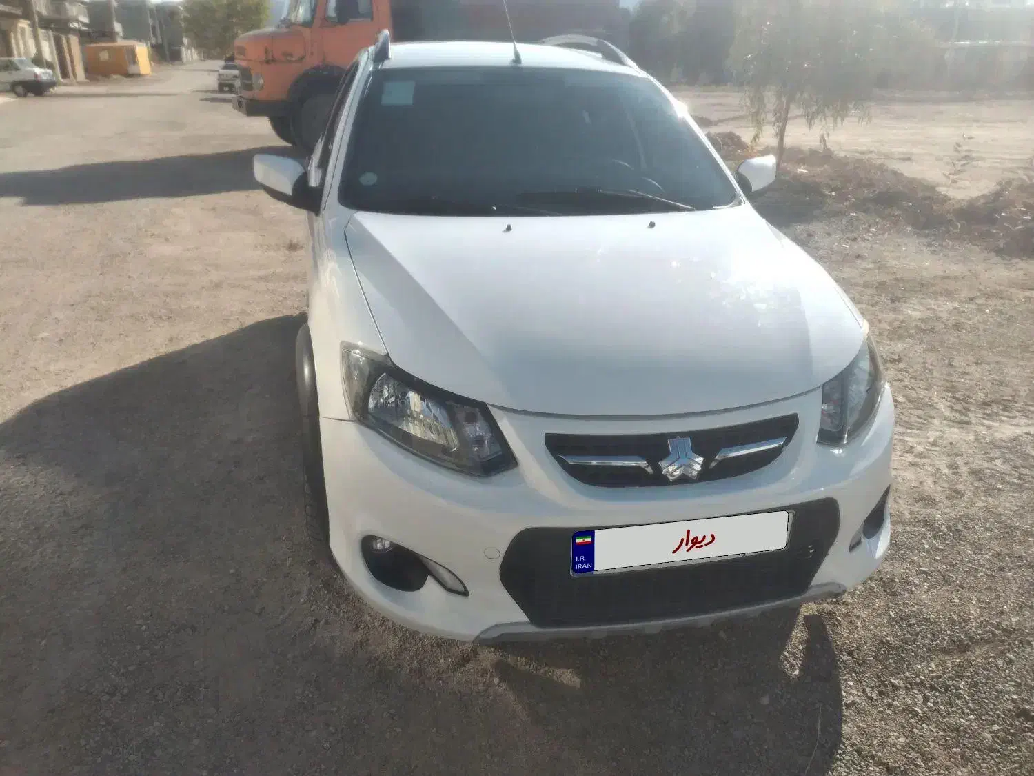 کوئیک|خودرو سواری و وانت|قلعه شاهین, |دیوار