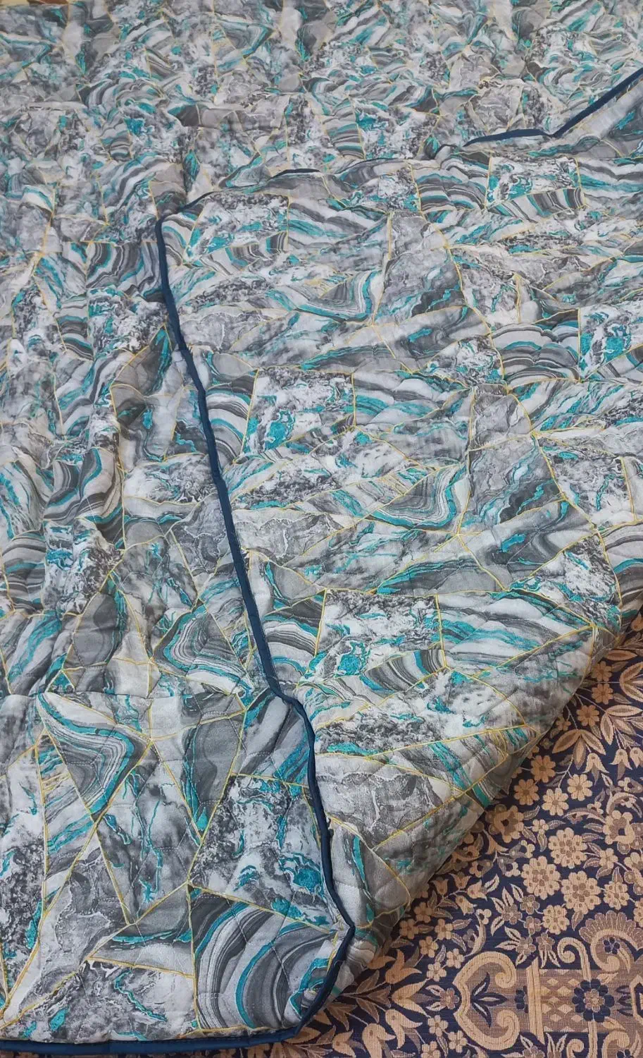 لحاف کرسی ۳ متر در ۳ متر|رختخواب، بالش، پتو|ساوه, |دیوار