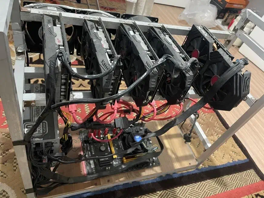 ریگ اتریوم /ماینر/کارت گرافیک/RX580/قطعات کامپیوتر|قطعات و لوازم جانبی رایانه|قم, ارم|دیوار