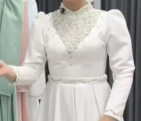 لباس عقدی و نامزدی|لباس|کمیجان, |دیوار