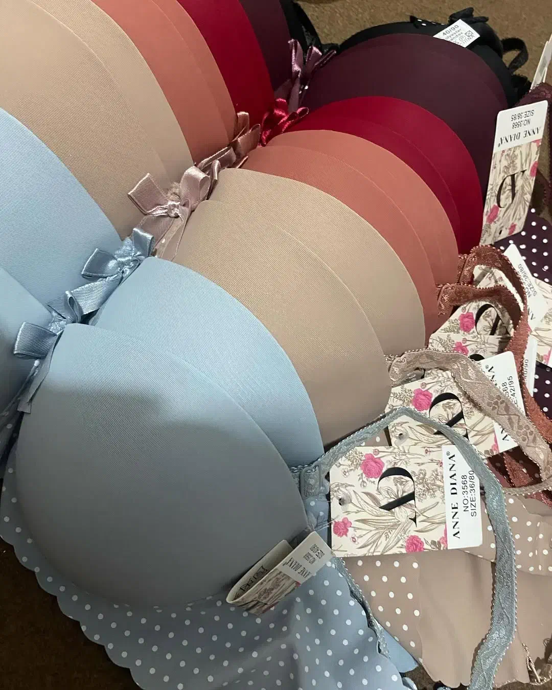 لباس زیر|لباس|مرودشت, ابوذر شمالی|دیوار