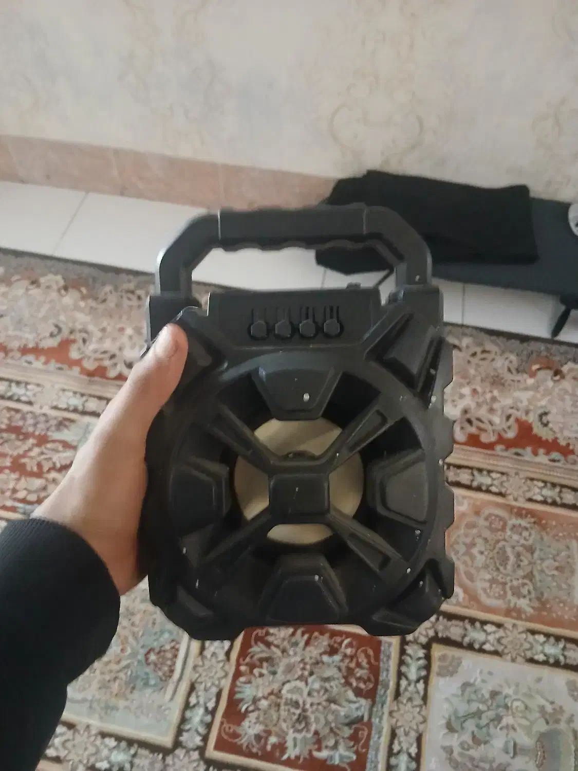 اسپیکر دستی عالیی|پخشکننده همراه|تهران, آهنگ|دیوار