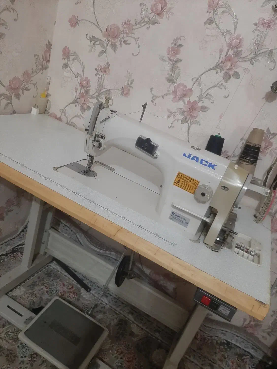 چرخ خیاطی|چرخ خیاطی و ریسندگی|آبیک, |دیوار