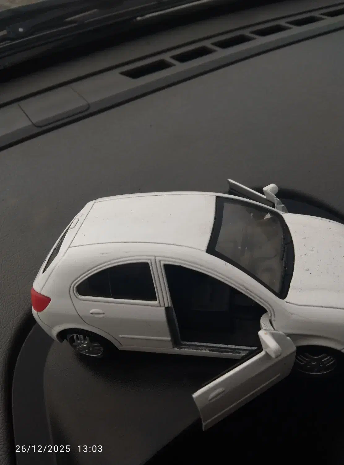 یک عدد ماشین فلزی تیبا دو|اسباب‌‌بازی|سهند, |دیوار