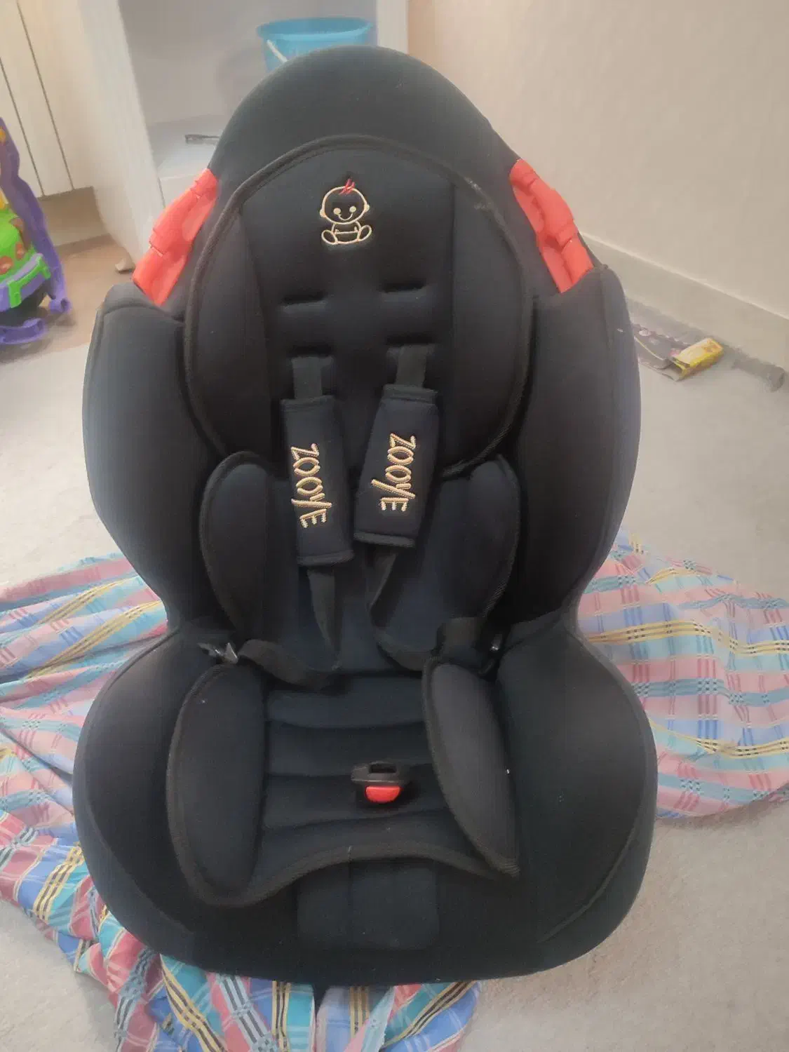 صندلی خودرو کودک مدل زویی|تخت و صندلی بچه|شیراز, شهرک والفجر|دیوار