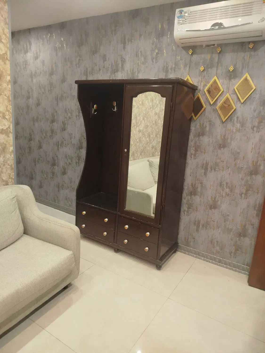 کمد چوبی|جاکفشی، کمد، دراور|همدان, |دیوار