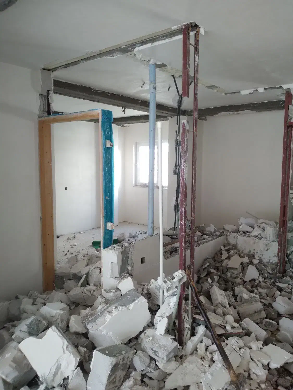 تخریب ساختمان کلی وجزیی|خدمات پیشه و مهارت|گنبد کاووس, |دیوار