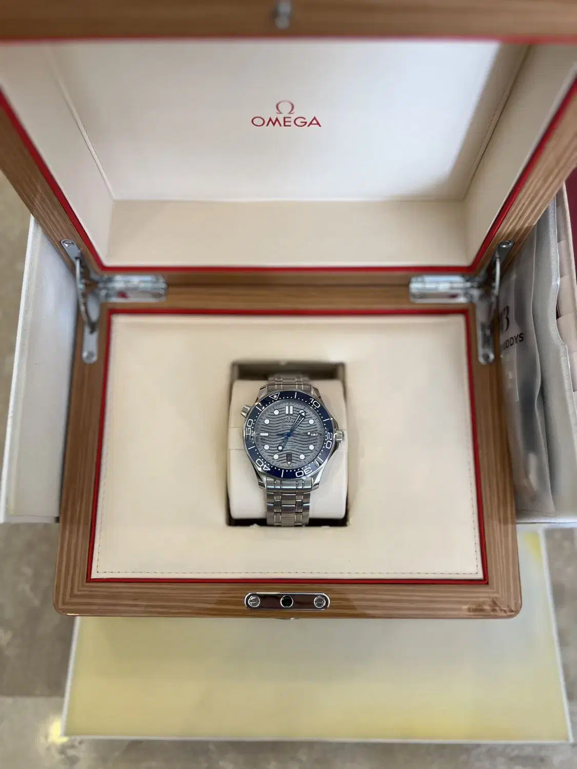 ساعت امگا سیمیتر دایور ۳۰۰ اورجینال مدل ۲۰۲۲|ساعت|تهران, قیطریه|دیوار