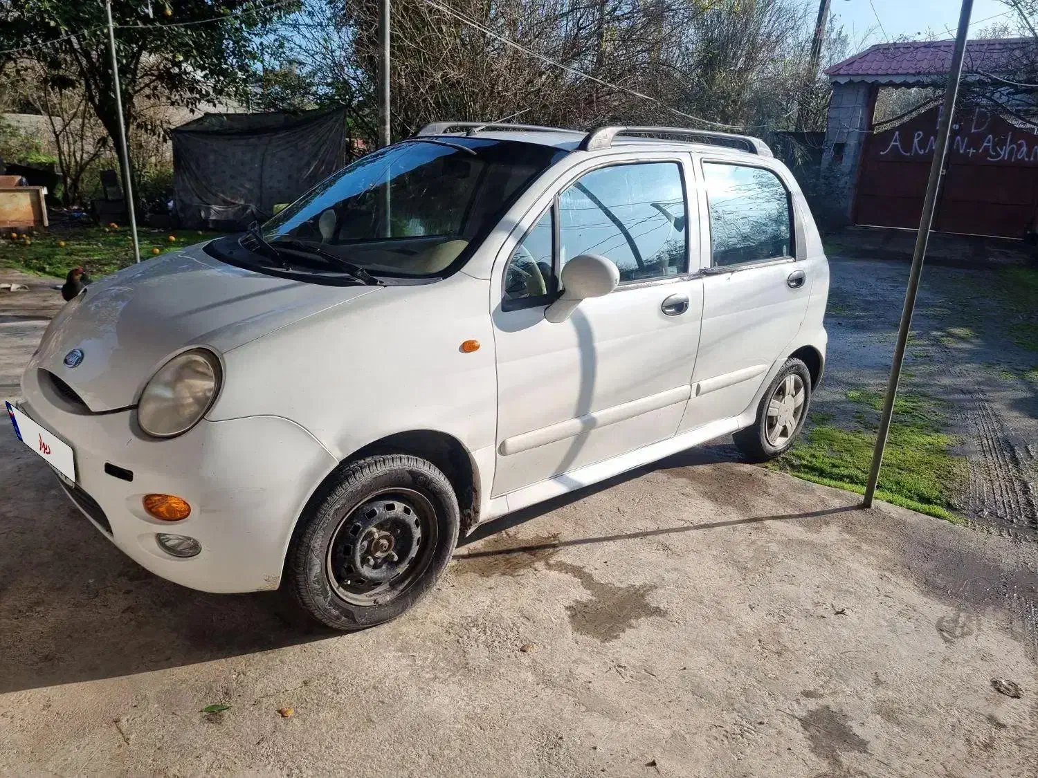 mvm110|خودرو سواری و وانت|لاهیجان, شیشه گران|دیوار