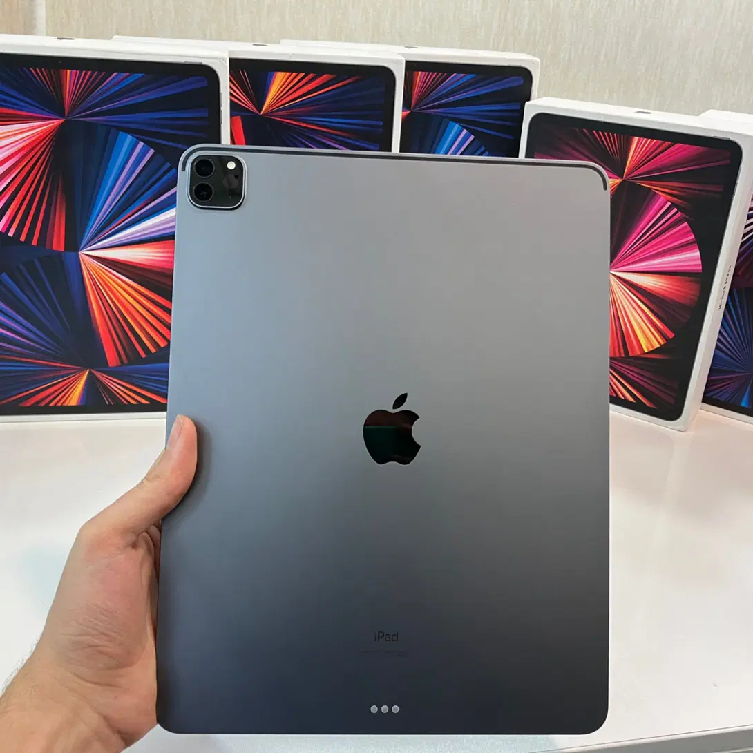 iPad pro M1 2021/آیپد پرو ۱۳ اینچ|تبلت|تهران, صادقیه|دیوار