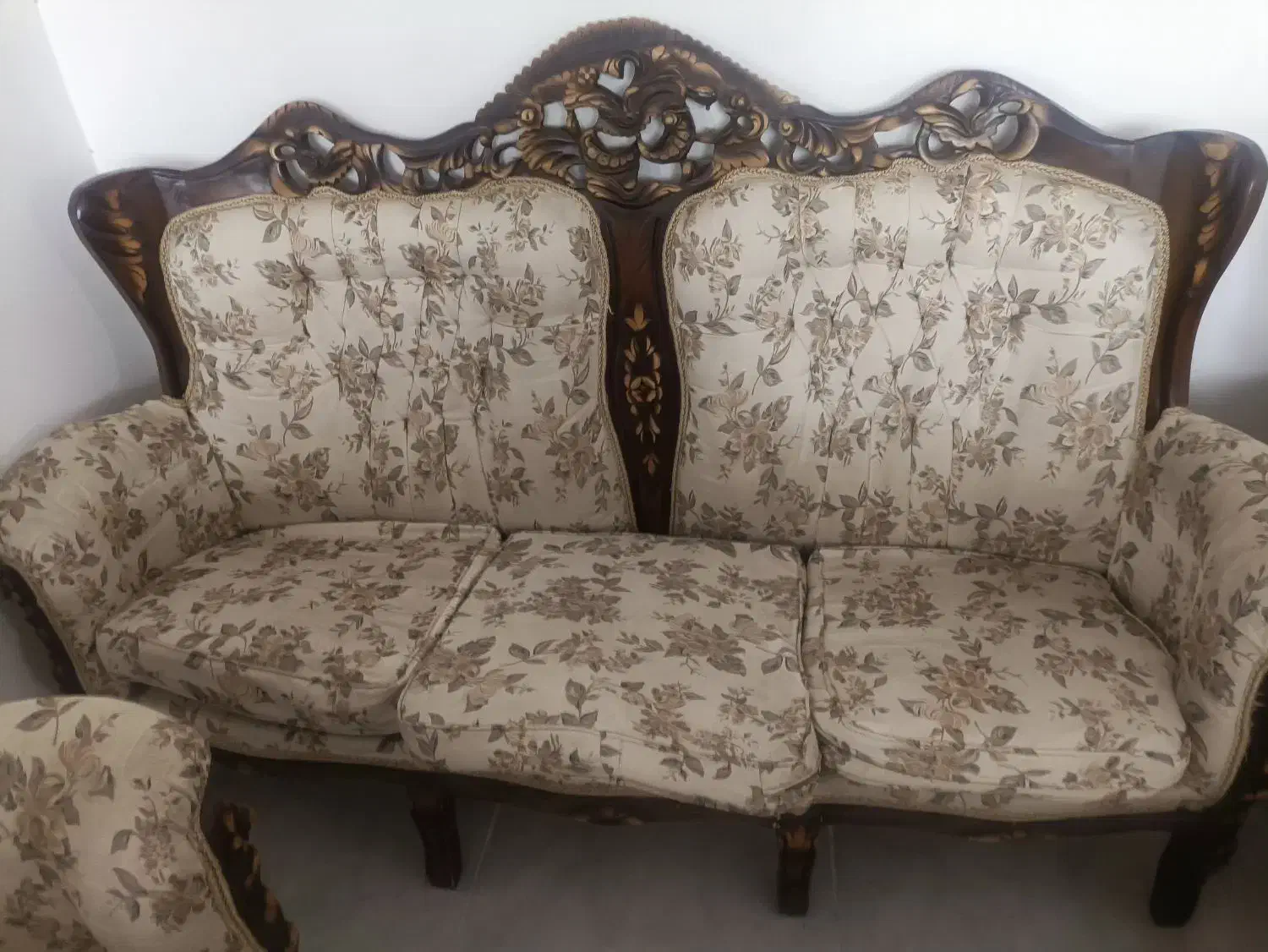 مبل ۹نفره سلطنتی وفریزرپارس|مبلمان خانگی و میز عسلی|صدرا-فارس, فاز ۱|دیوار