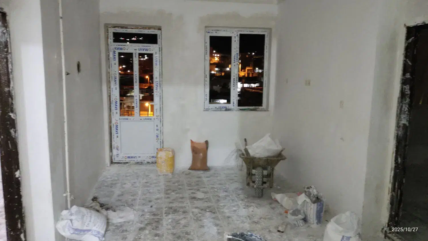 اجاره خانه ۹۵ متری تولون آباد|اجارهٔ آپارتمان|گرمی, |دیوار