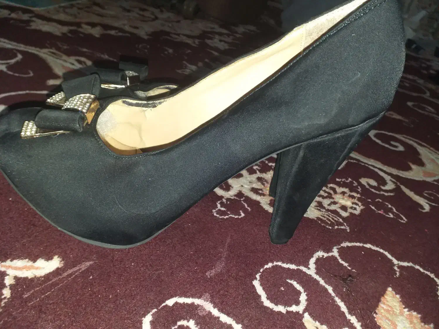 کفش مجلسی|کیف، کفش، کمربند|دزفول, |دیوار