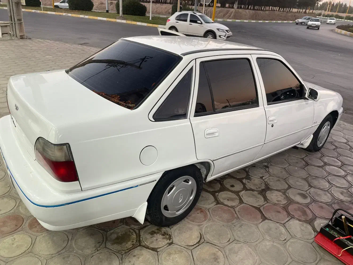 دوو مدل 81تمیز|خودرو سواری و وانت|لنجان, |دیوار