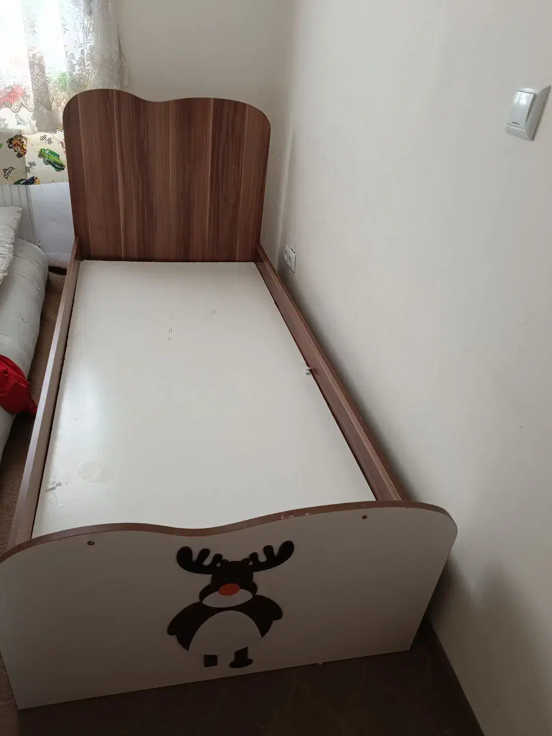 تخت و کمدومیز تحریر،سه منظوره کودک ونوجوان|تخت و سرویس خواب|هشتگرد, فاز ۱ مهستان|دیوار