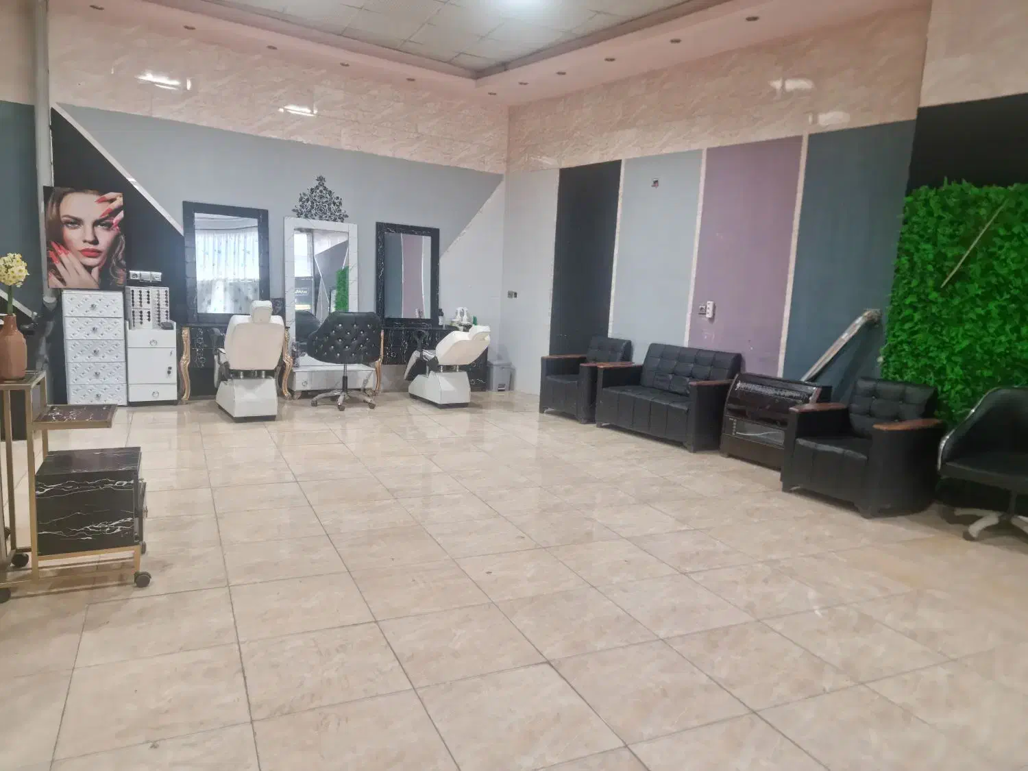 فروش تابلو و وسایل سالن زیبایی|آرایشگاه و سالن‌های زیبایی|یاسوج, |دیوار