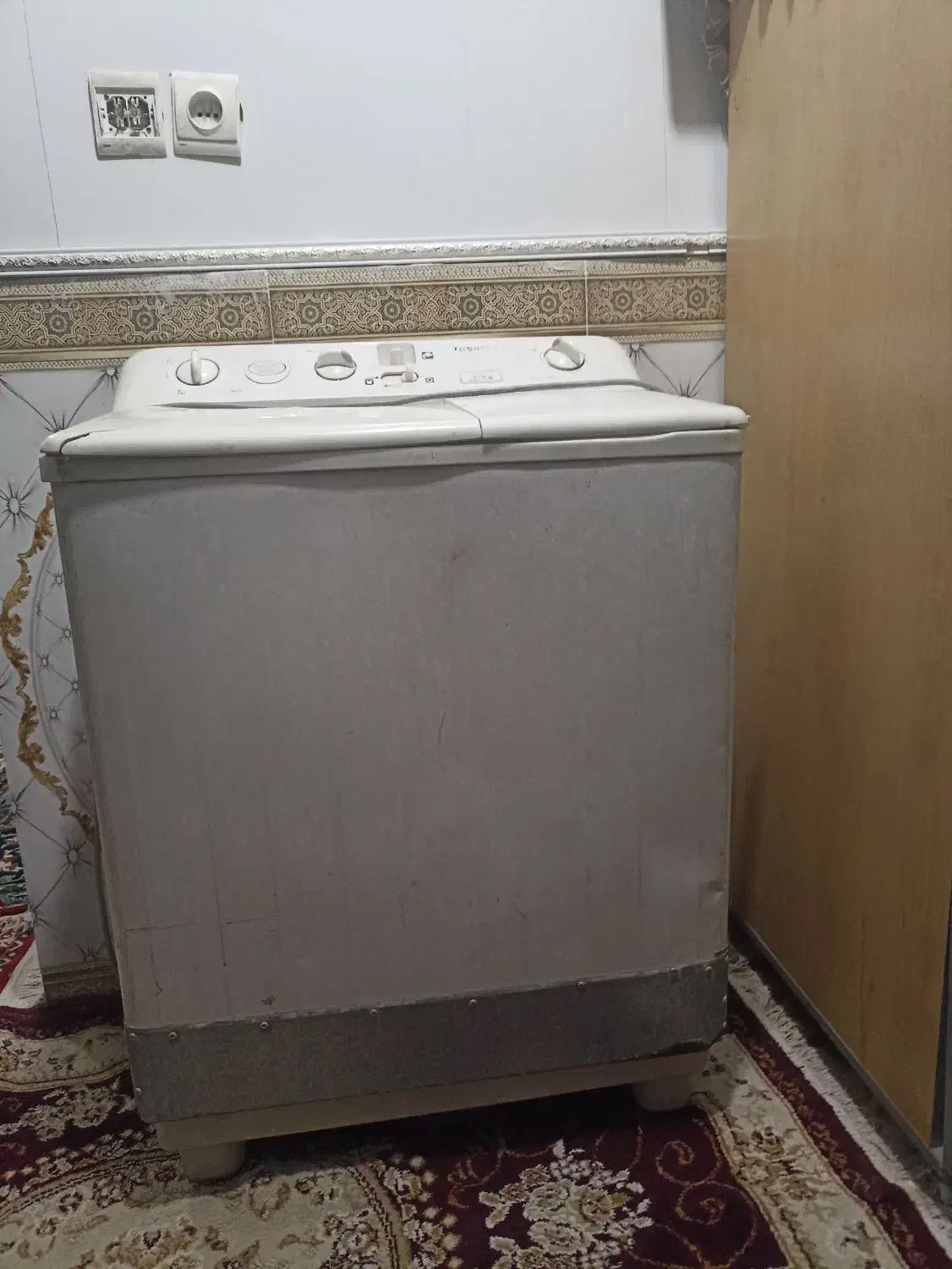 ماشین لباسشویی سفید|ماشین لباسشویی و خشک‌کن لباس|باوی, |دیوار