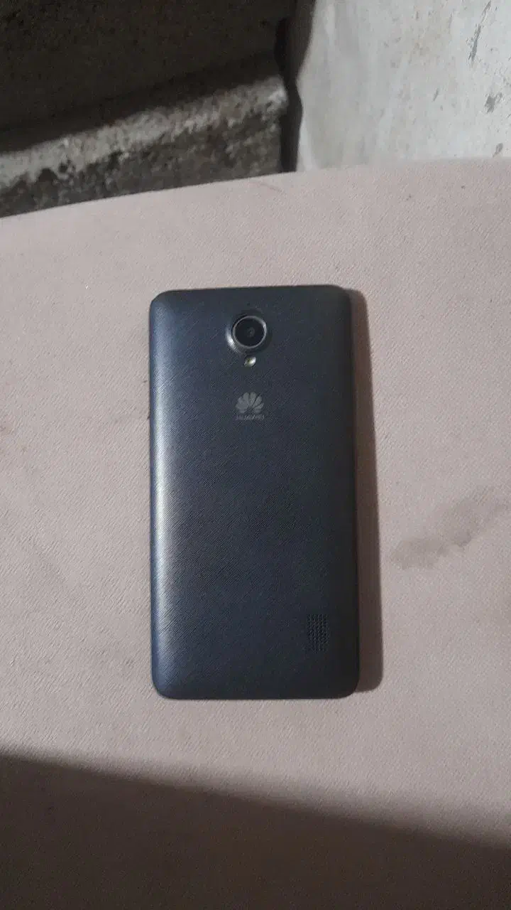 یک عدد گوشی هاووی Y360|موبایل|زیرآب, |دیوار