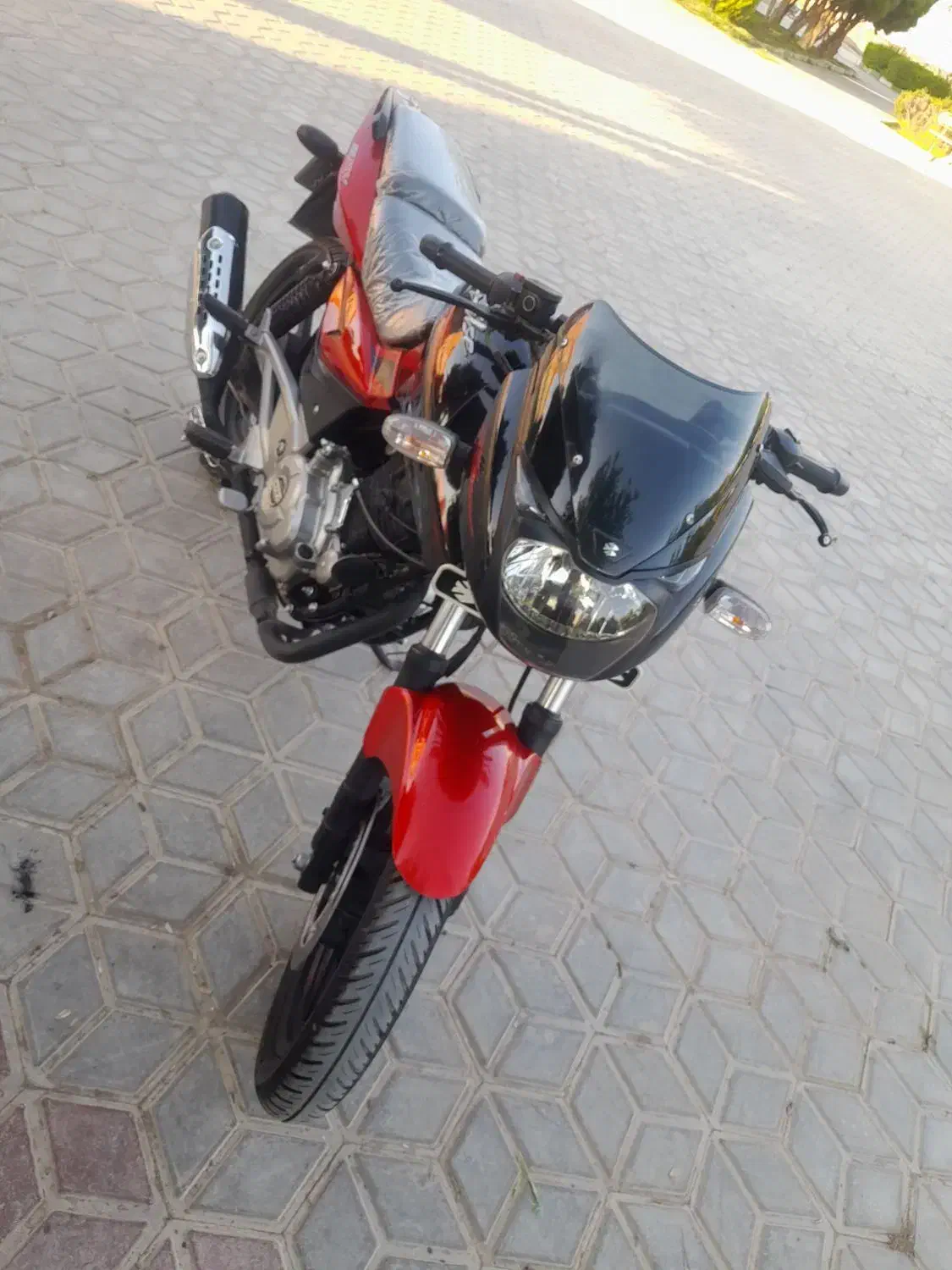 موتور فابریک در حد صفر زیر قیمت|موتورسیکلت|شاهین‌شهر, مسکن مهر|دیوار