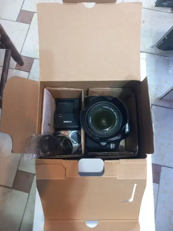 فروش دوربین حرفه ایcanon eos4000Dبافاکتور فروشگاهی|دوربین عکاسی و فیلم‌برداری|رشت, بازار|دیوار