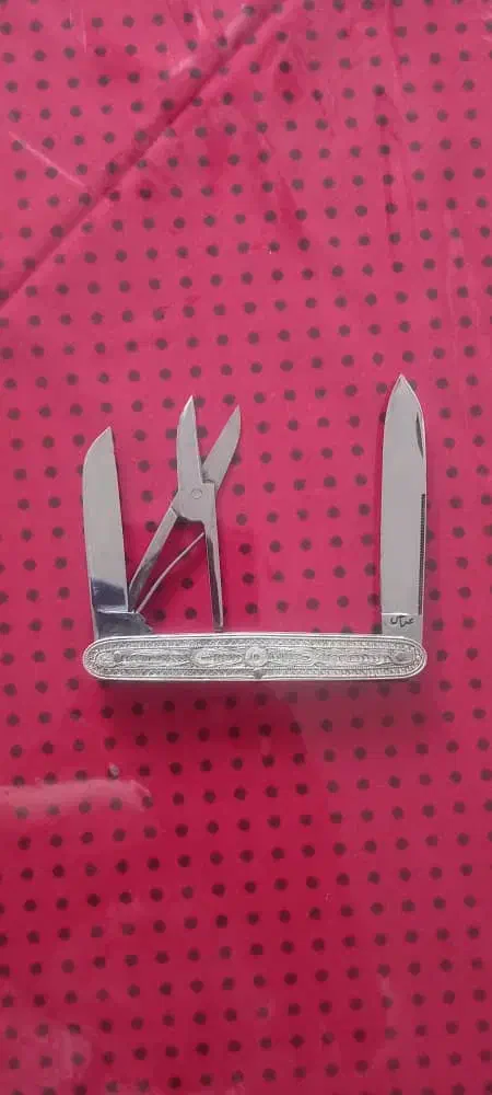 چاقوی آنتیک و کلکسیونی کار مرحوم استاد رنگرز|کلکسیون اشیاء عتیقه|رامسر, |دیوار