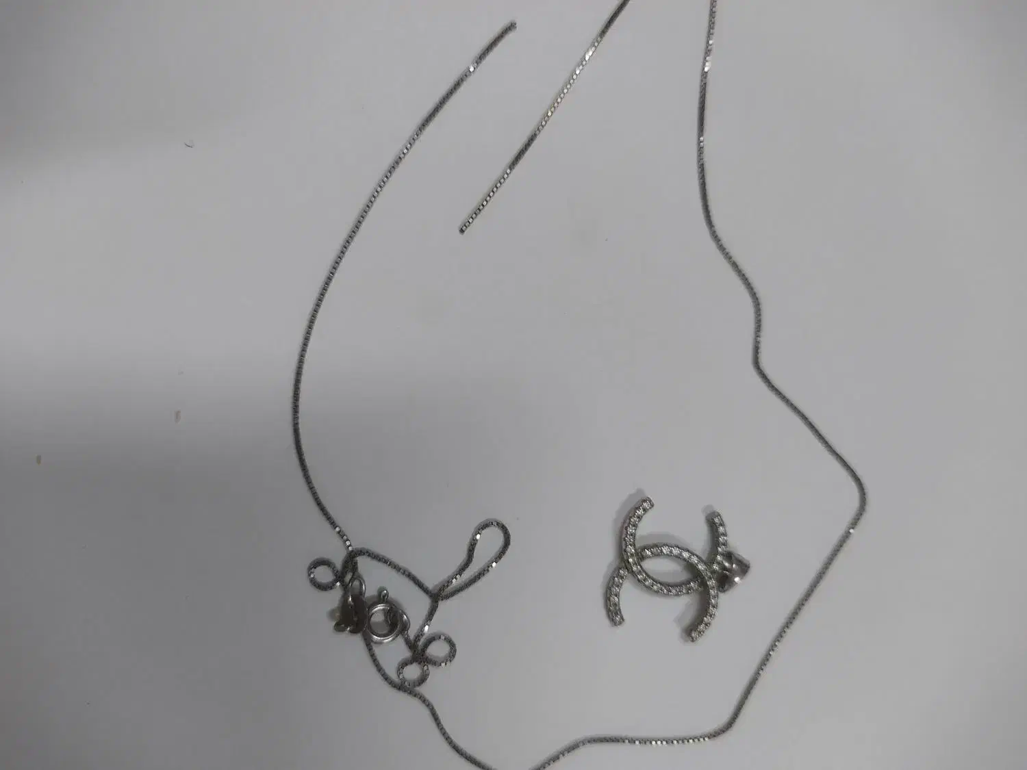 گردنبند نقره|بدلیجات|آستانه اشرفیه, |دیوار