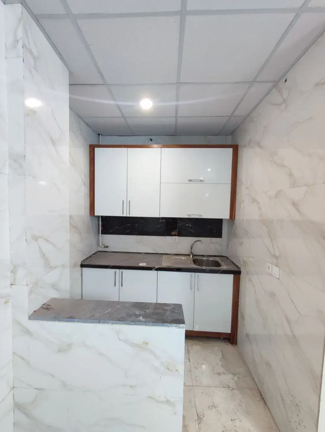 ۲۰ متری، ۳۵ متر بالکن سلمان فارسی|اجارهٔ مغازه و غرفه|لاهیجان, کوه بیجار|دیوار