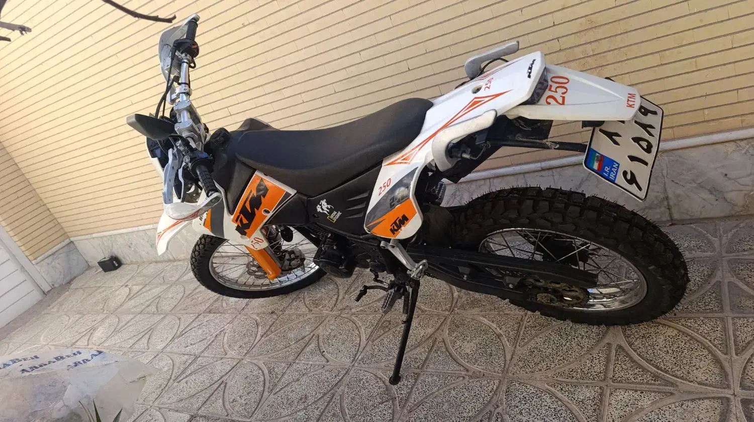 تریل فلات ۲۵۰در حد|موتورسیکلت|بردسیر, |دیوار