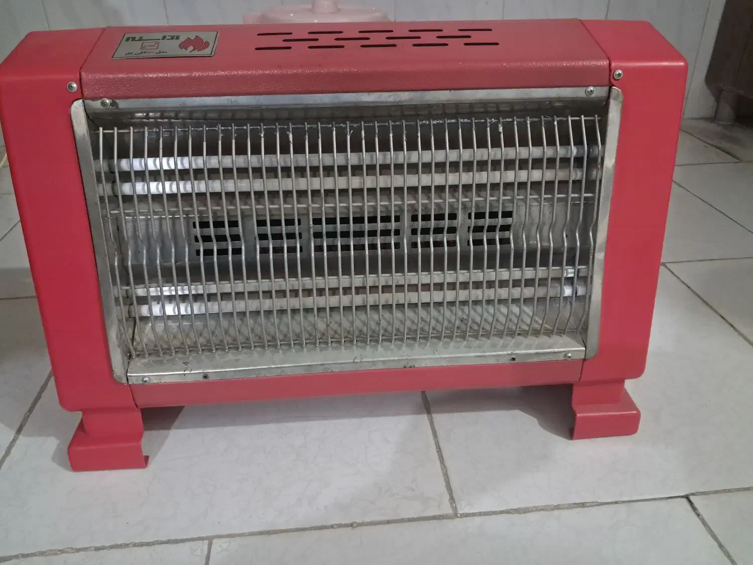 بخاری برقی و گازی|بخاری، هیتر، شومینه|رباطکریم, مسکن مهر آبشناسان|دیوار