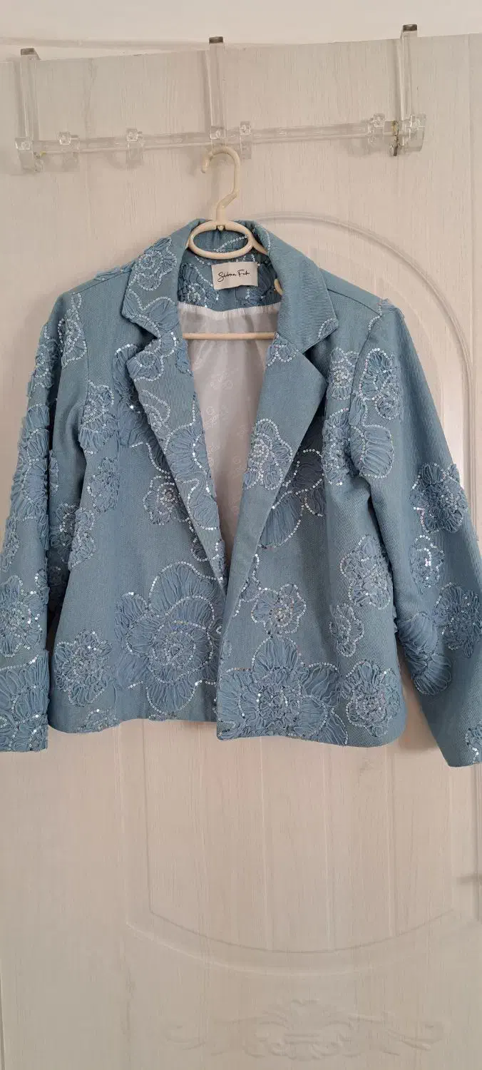 کت مجلسی|لباس|رشت, شهرک قدس|دیوار