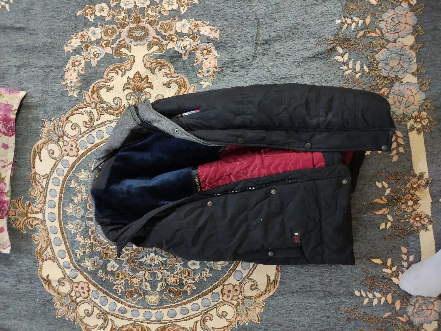 یک عدد کاپشن و یک عدد پالتو سایز بزرگ وقیمت مناسب|لباس|مشهد, سید رضی|دیوار