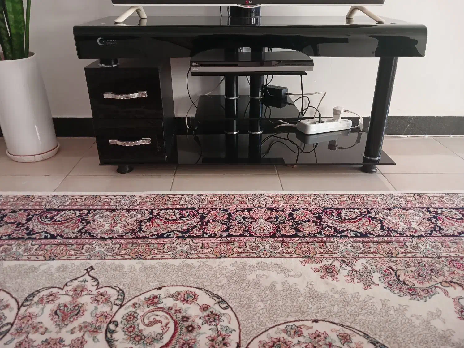 زیر تلویزیون|میز تلویزیون|نورآباد, |دیوار