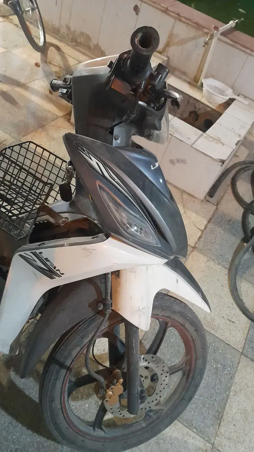 فروش موتور بی کلاج لیفان 135 سفید مدل 1400|موتورسیکلت|نجفآباد, کهریزسنگ|دیوار