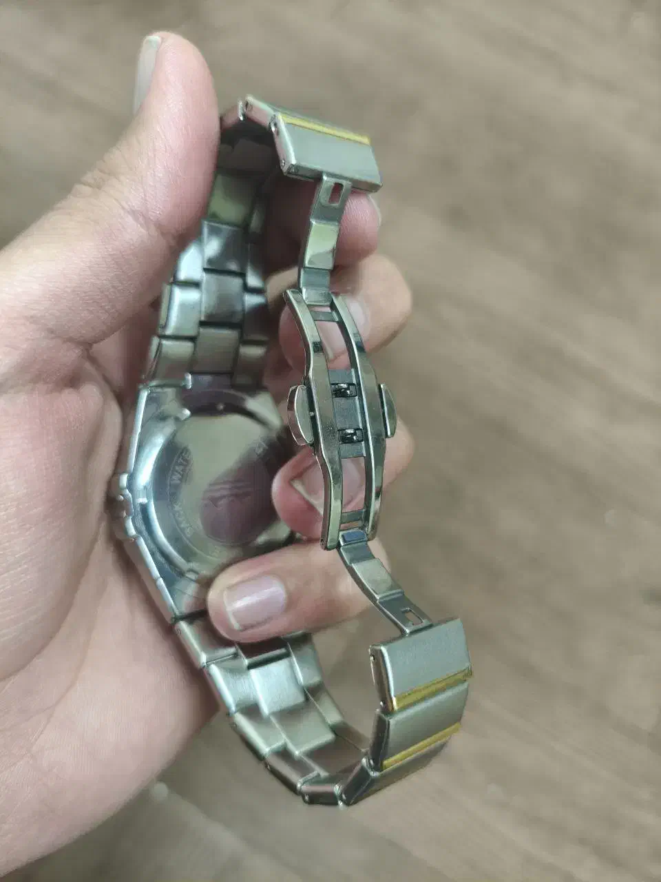 ساعت طرح امگا صفحه طلایی نگینی|ساعت|مشهد, وکیلآباد|دیوار