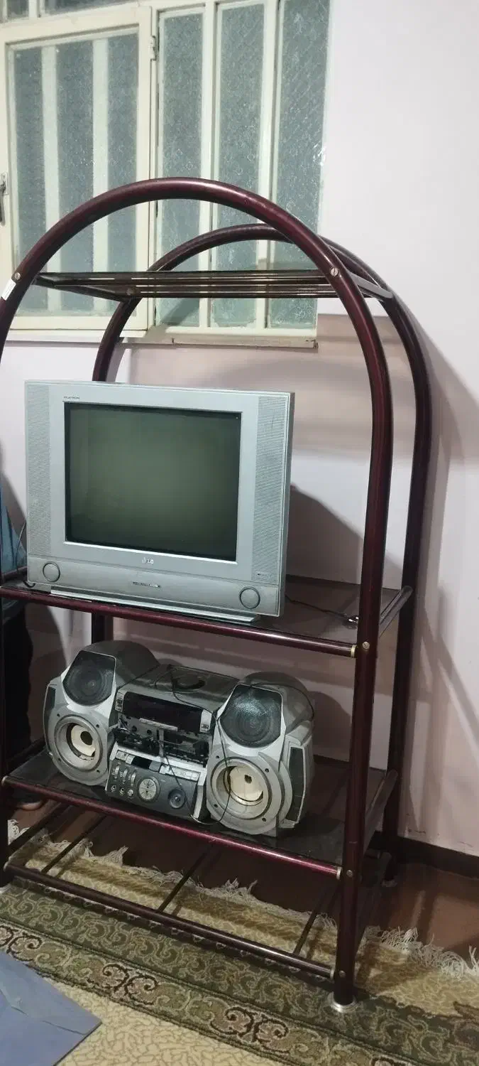 تلویزیون و جا تلویزیون و ضبط|تلویزیون و پروژکتور|باغ ملک, |دیوار