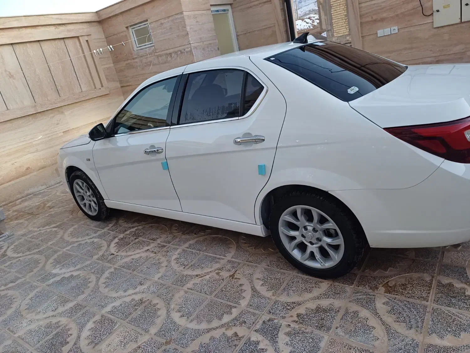 دنا پلاس ابشنال۴۰۴|خودرو سواری و وانت|اقلید, |دیوار