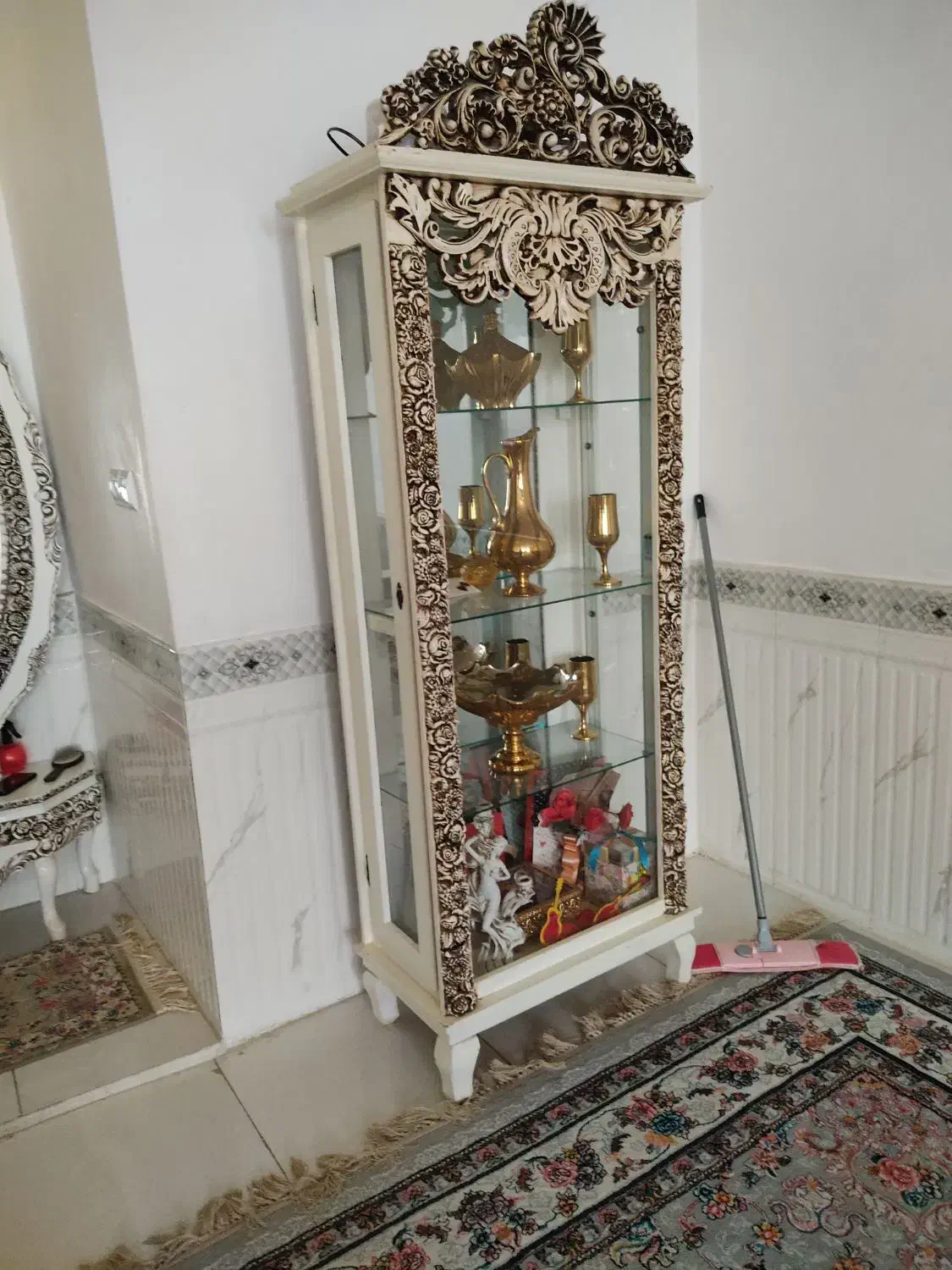 مینی بوفه|گربه|کوهدشت, |دیوار