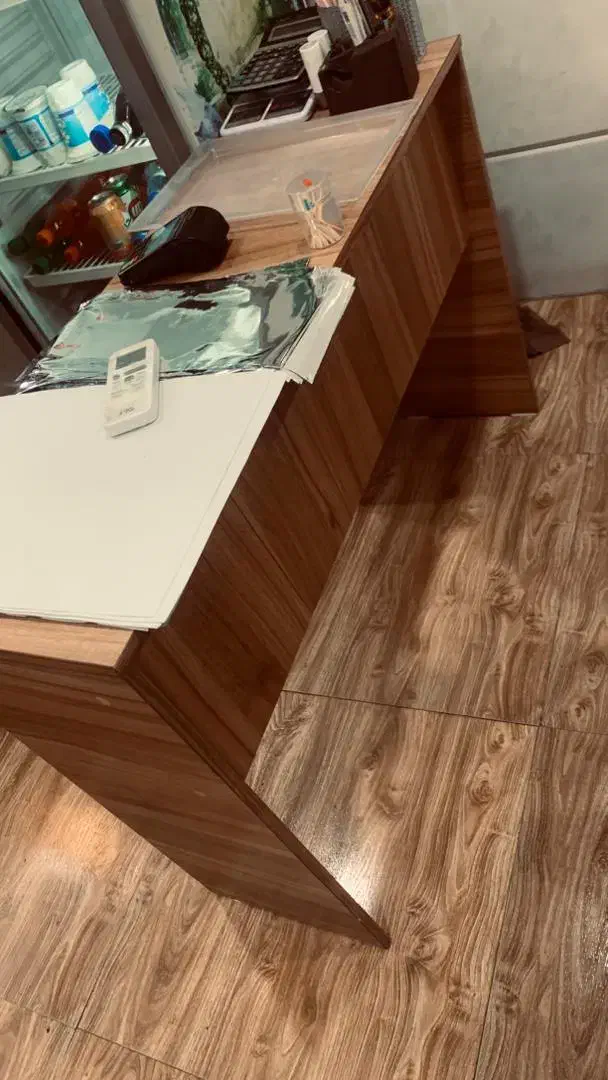 میز وصندلی گردویی|کافی‌شاپ و رستوران|پیربازار, |دیوار