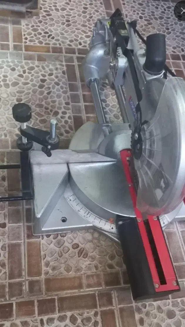 اره فارسی بر MDF و آلومنیوم و برش لاین نوری|ماشینآلات صنعتی|گرمسار, |دیوار