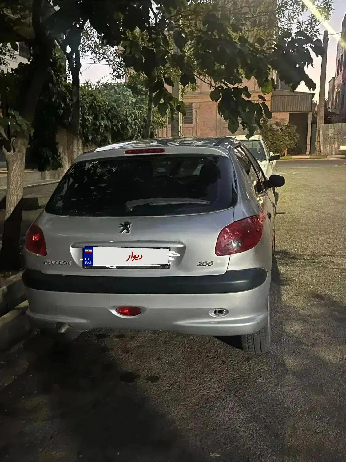 پژو۲۰۶|خودرو سواری و وانت|تهران, تهرانپارس شرقی|دیوار